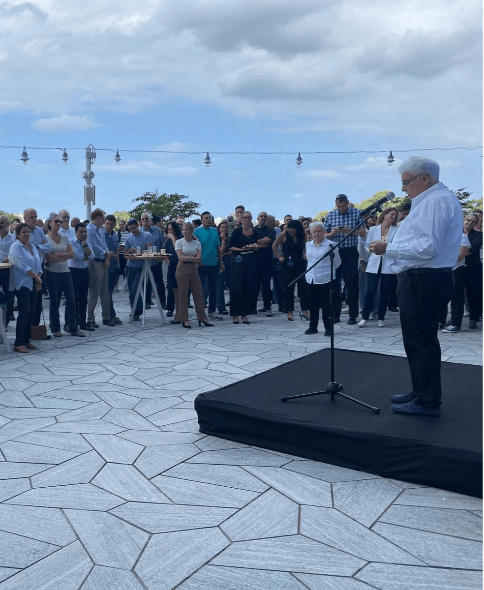 עובדי קבוצת אשטרום Ashtrom Group Employees