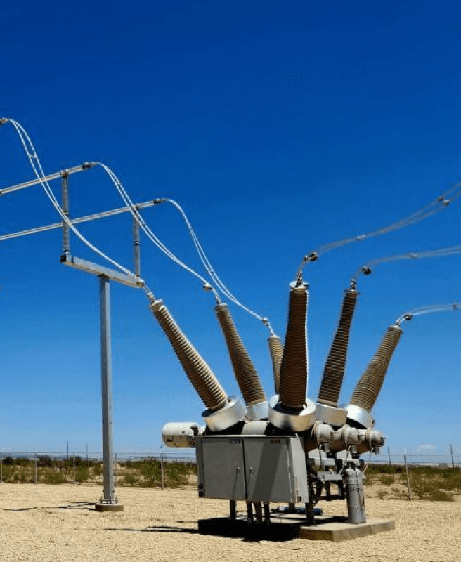 ייצור חשמל בחווה סולארית בטקסס Electricity Generation at a Solar Farm in Texas