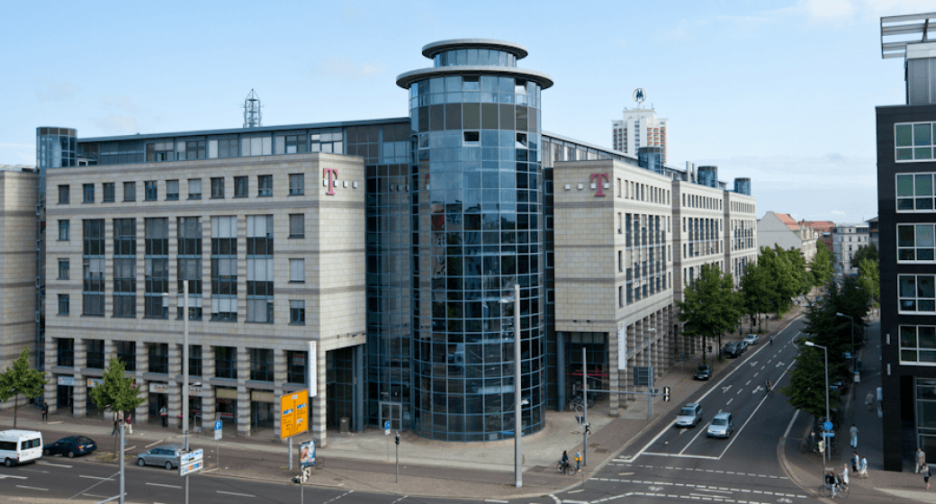 קומפלקס מרשים בלב העיר לייפציג Office Complex in the Heart of the City of Leipzig